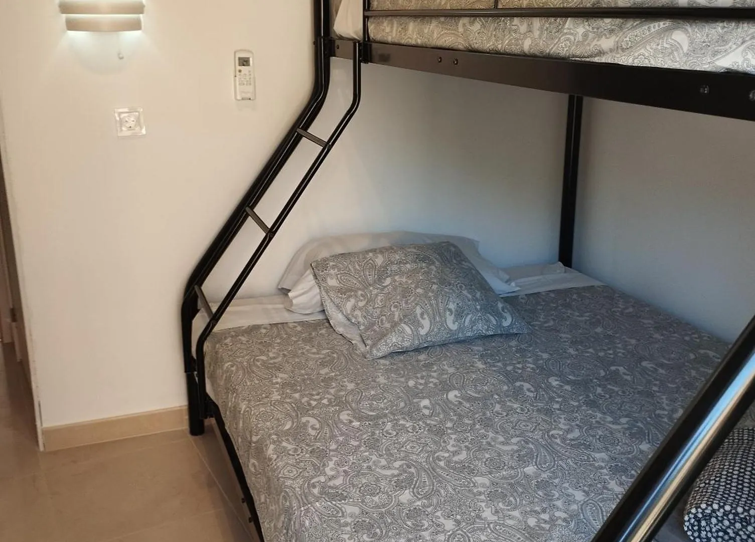 Homestay Casa Lagunillas Ensuite Malaga