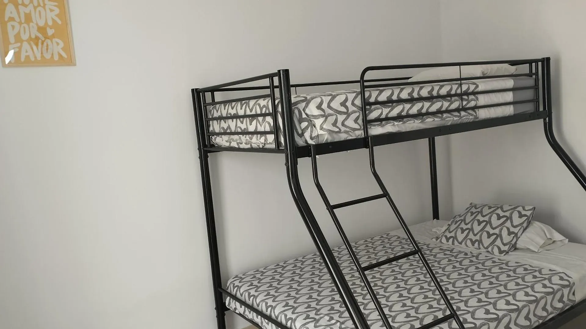 Homestay Casa Lagunillas Ensuite Malaga