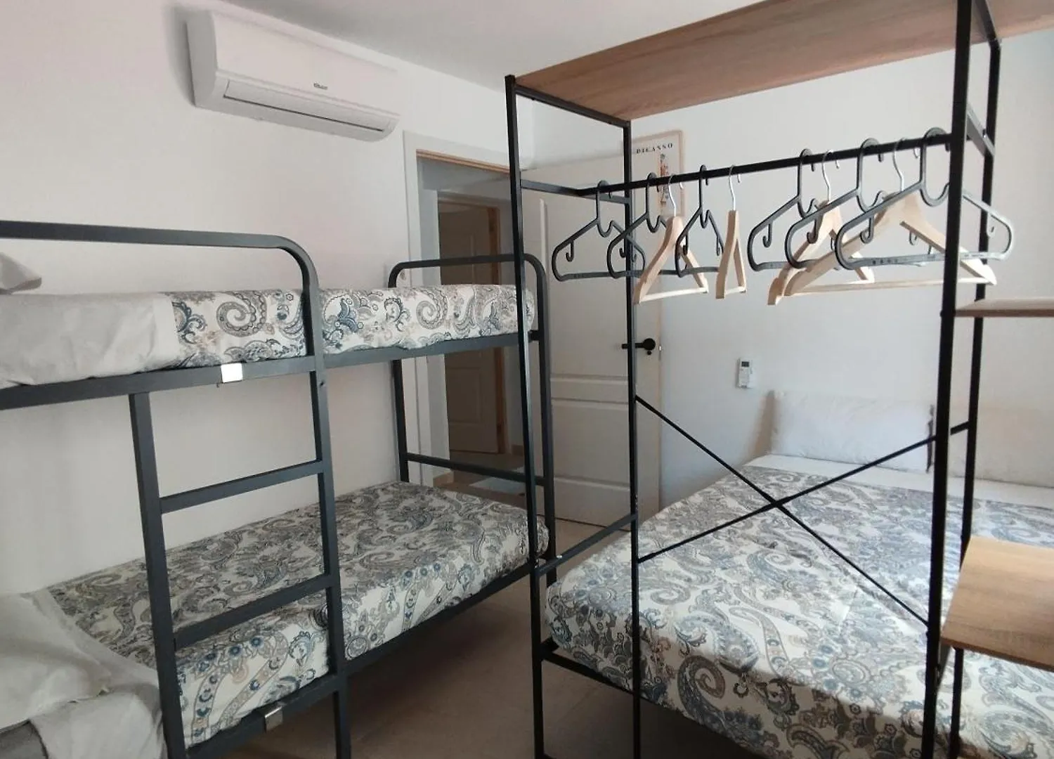 Casa Lagunillas Ensuite Malaga Homestay